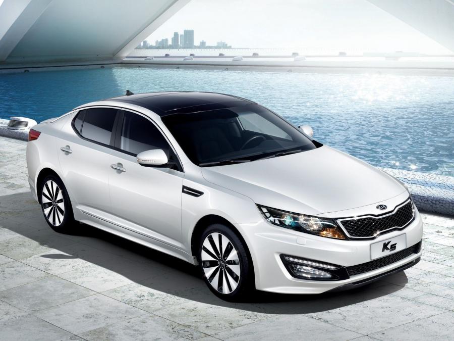  Kia K5 2011 года  (фото 2 из 2)